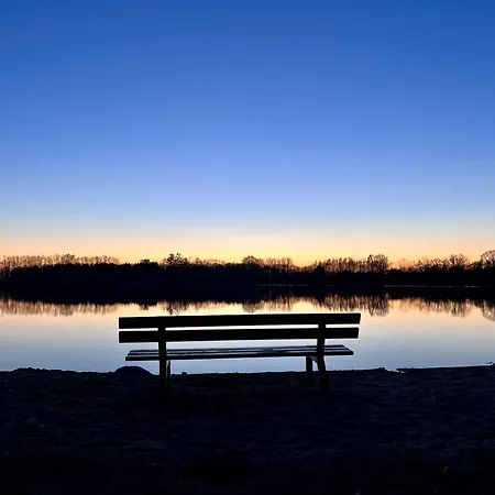 Mitten Im Grünen - Mit Wohlfühlcharakter In Stadtrandlage